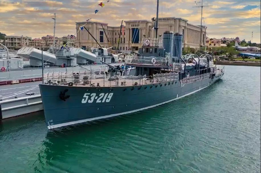 巖星特刊 | 走進(jìn)博物館,回憶崢嶸歲月插圖(19) 巖星特刊 | 走進(jìn)博物館,回憶崢嶸歲月插圖(19)