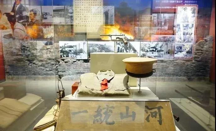 巖星特刊 | 走進(jìn)博物館,回憶崢嶸歲月插圖(4) 巖星特刊 | 走進(jìn)博物館,回憶崢嶸歲月插圖(4)